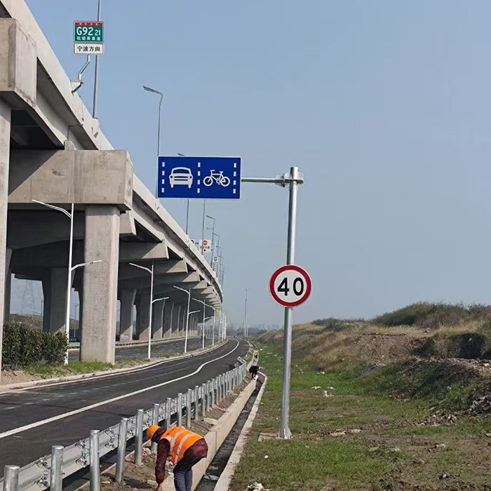 交通标志杆牌8.jpg